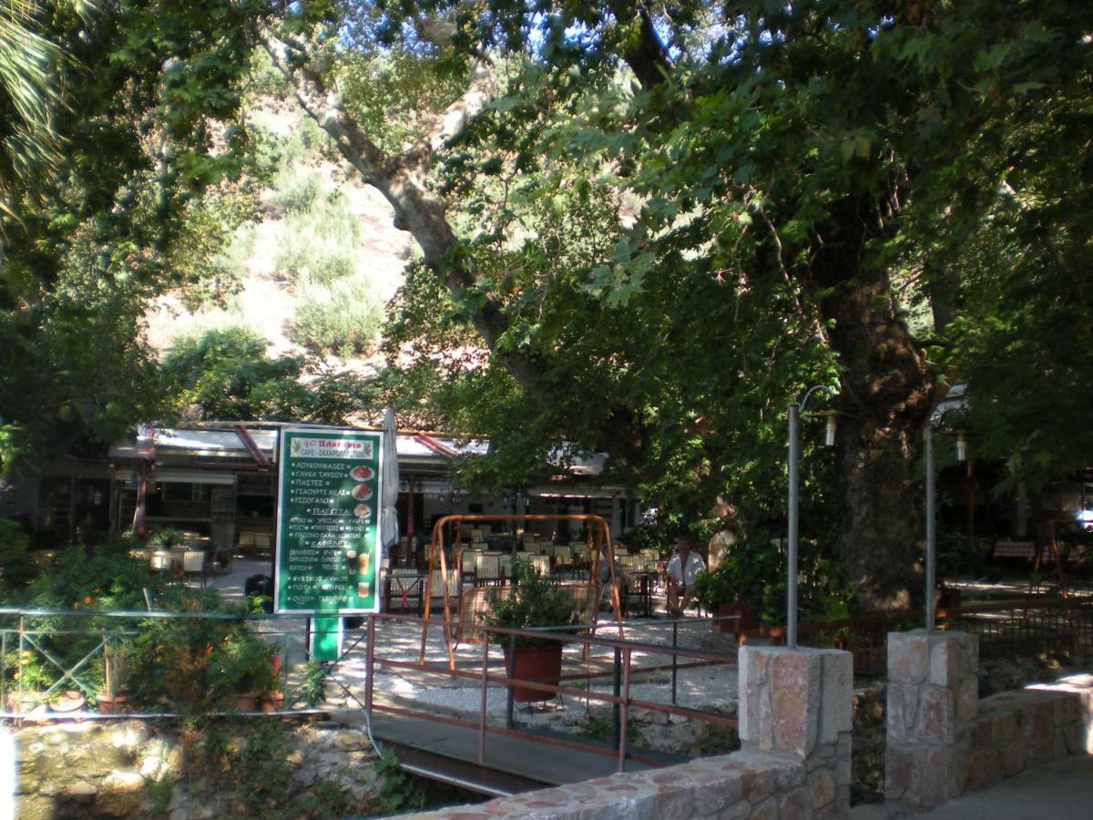 Hotel Difo à Loutra Edipsou  Extérieur photo