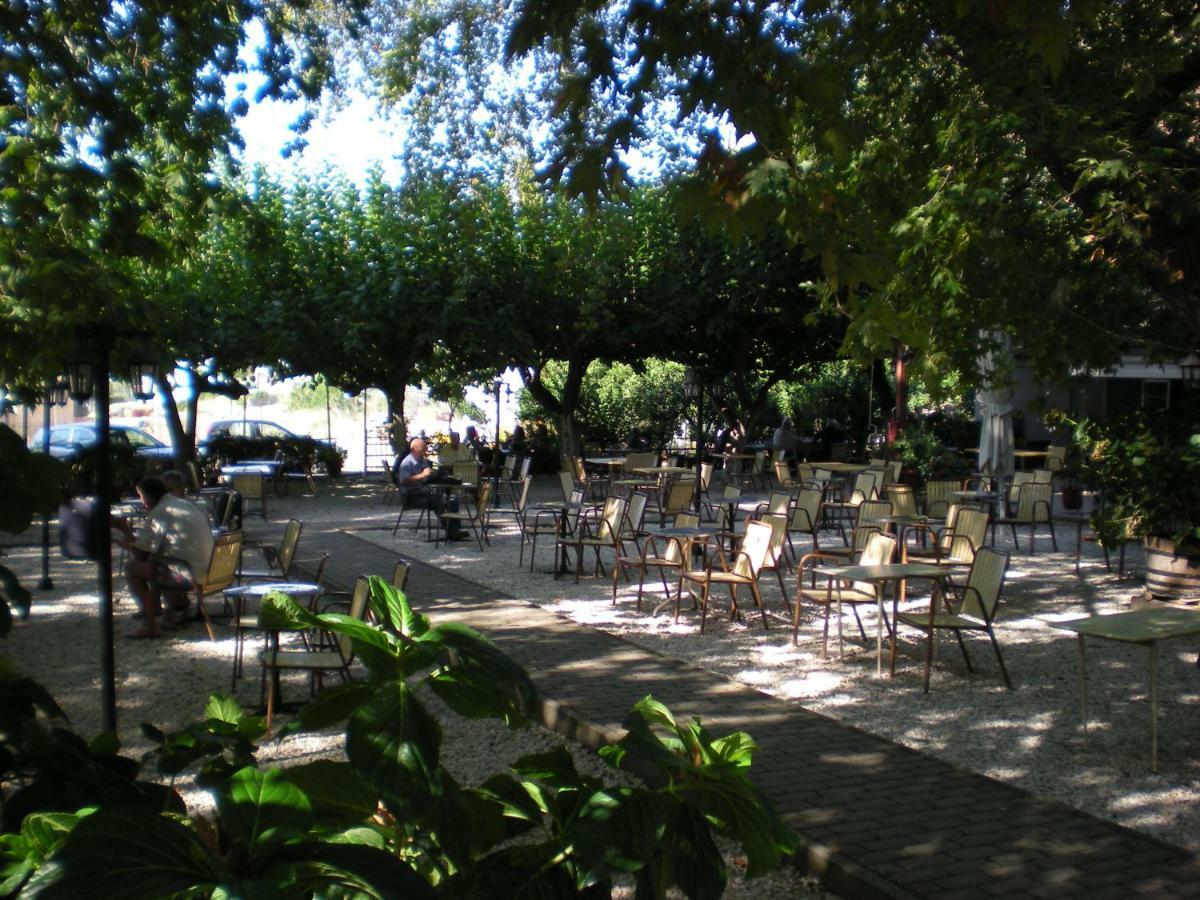 Hotel Difo à Loutra Edipsou  Extérieur photo