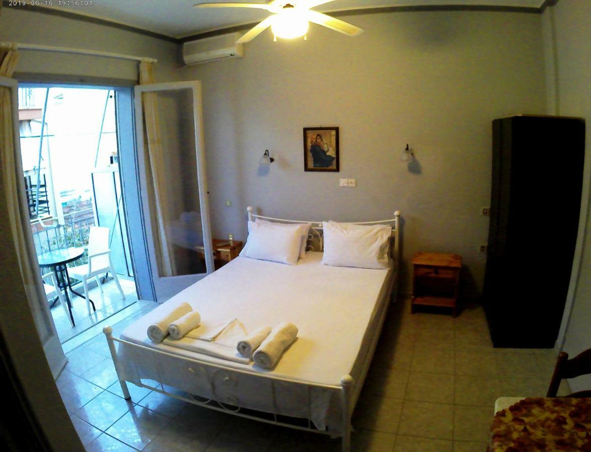 Hotel Difo à Loutra Edipsou  Extérieur photo