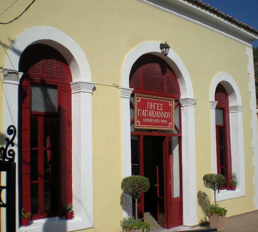Hotel Difo à Loutra Edipsou  Extérieur photo