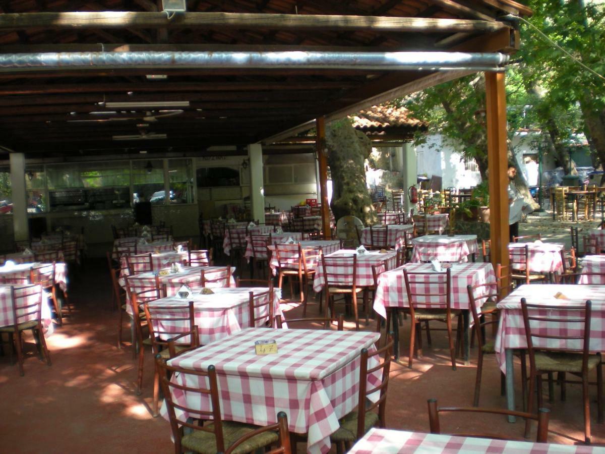 Hotel Difo à Loutra Edipsou  Extérieur photo